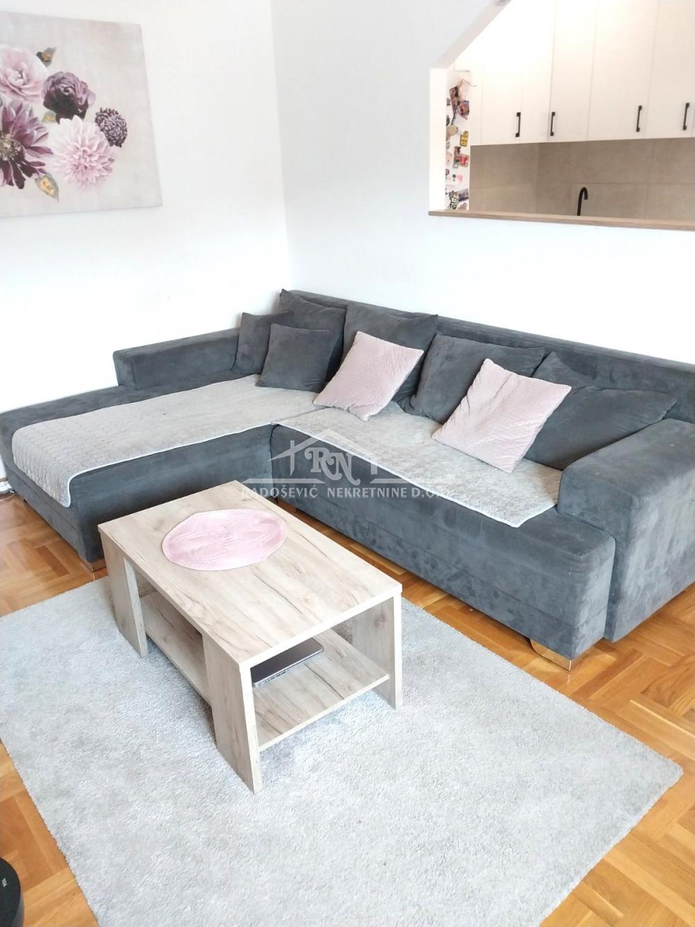Slika 2 - Milorada Jovanovića, Dvoiposoban stan na prodaju, 60m2, 168.000€
