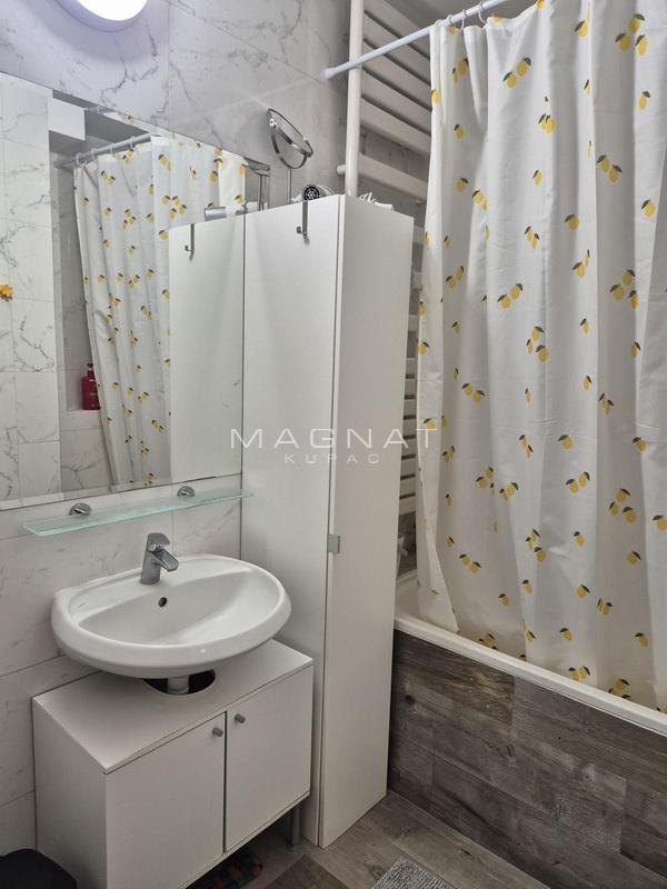Slika 1 - Dalmatinska,  Stan za izdavanje, 510m2, 3.900€
