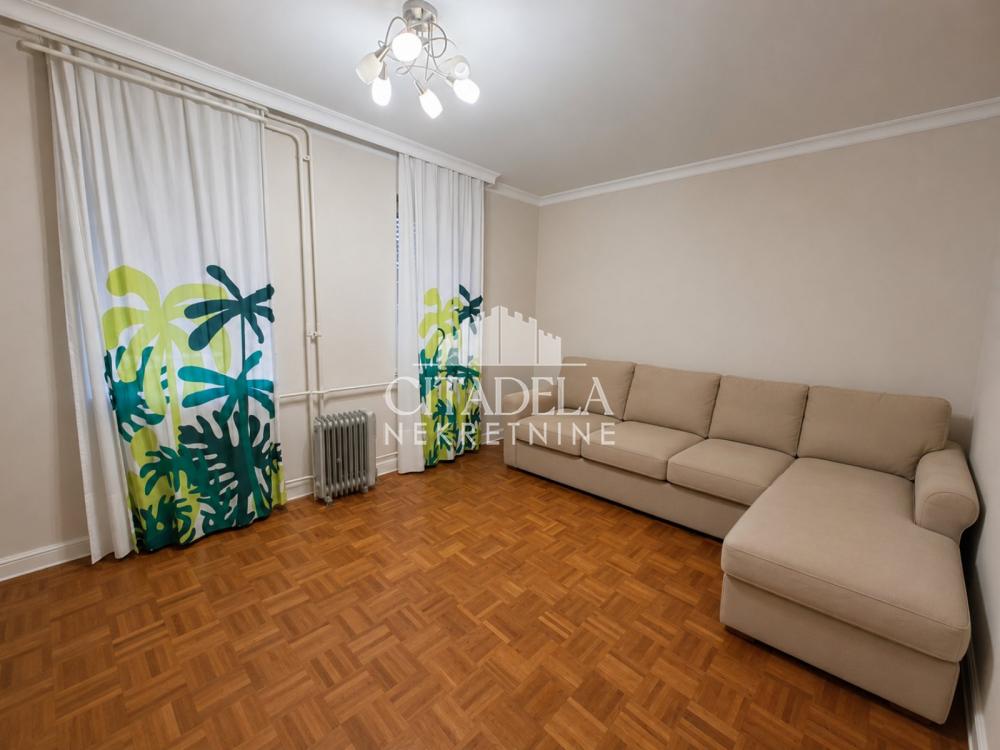 Slika 1 - Peđe Milosavljevića, Troiposoban stan na prodaju, 90m2, 337.500€