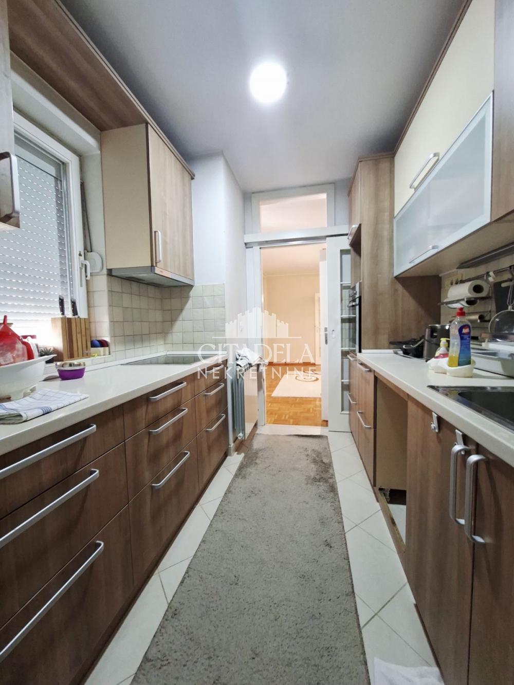 Slika 4 - Peđe Milosavljevića, Troiposoban stan na prodaju, 90m2, 337.500€
