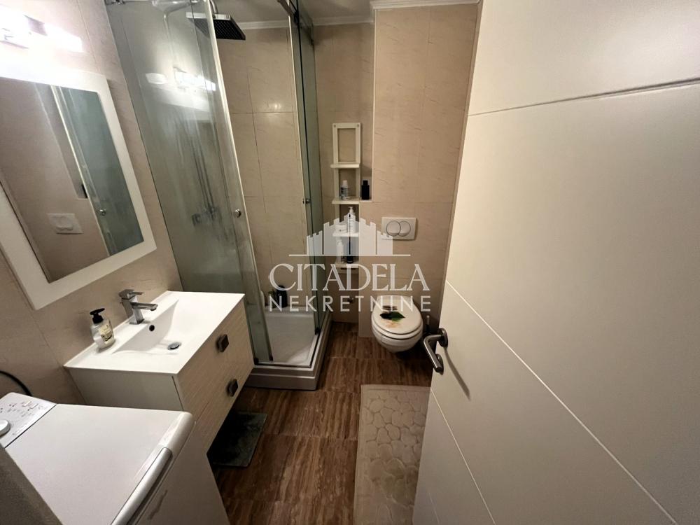 Slika 11 - Braće Todorović, Dvoiposoban stan na prodaju, 64m2, 220.000€