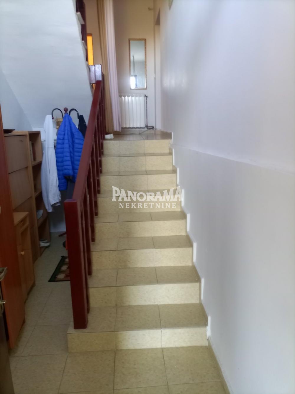 Slika 5 - Ivana Cankara,  Kuća na prodaju, 247m2, 156.000€
