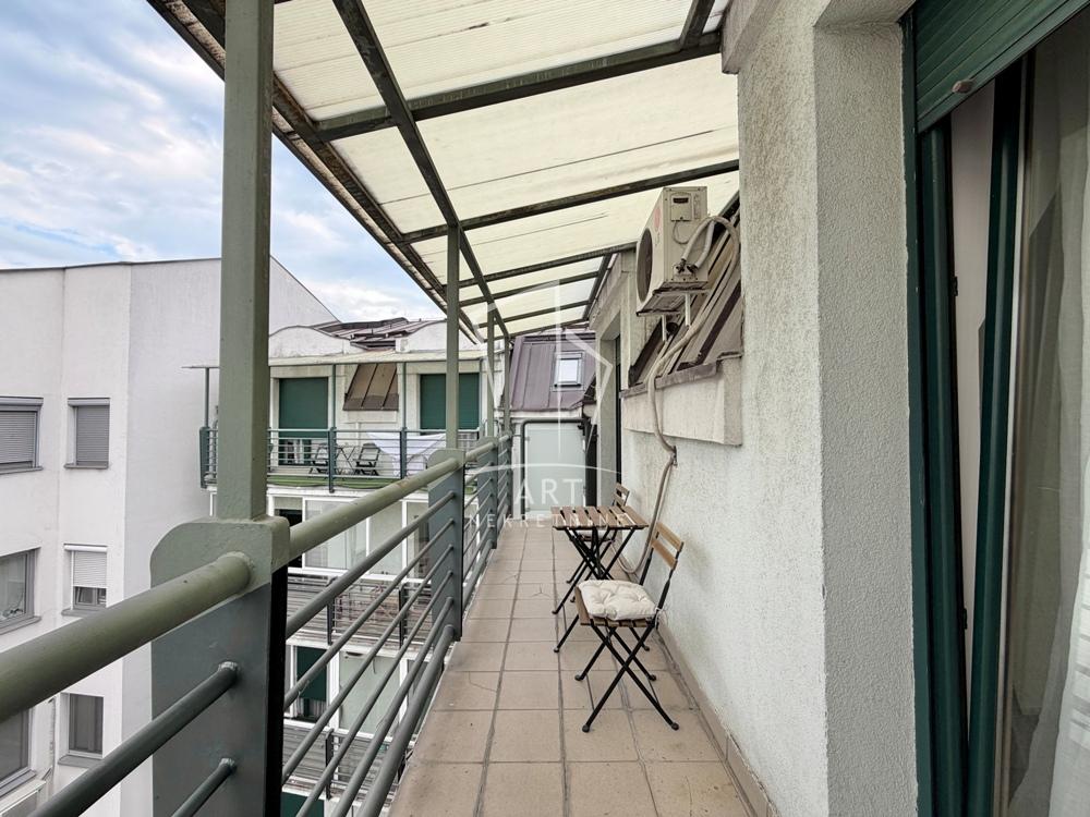 Slika 11 - Politova, Trosoban stan za izdavanje, 64m2, 950€