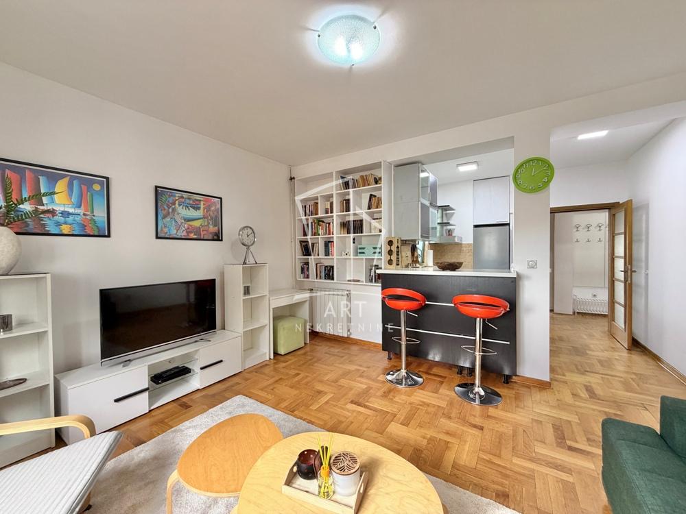 Slika 3 - Politova, Trosoban stan za izdavanje, 64m2, 950€