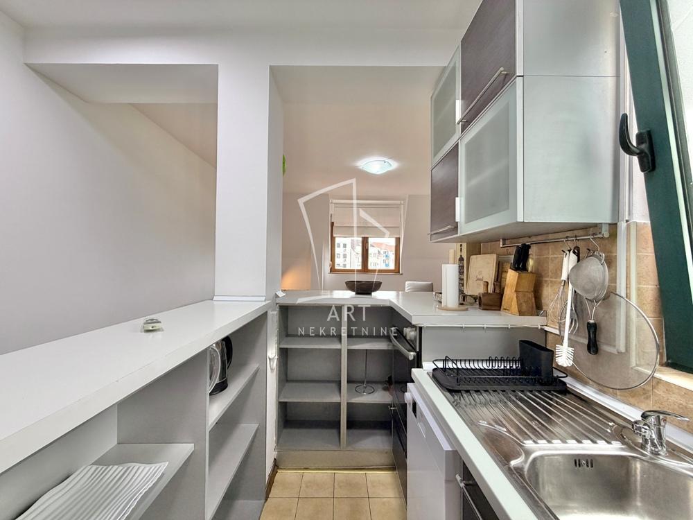 Slika 8 - Politova, Trosoban stan za izdavanje, 64m2, 950€