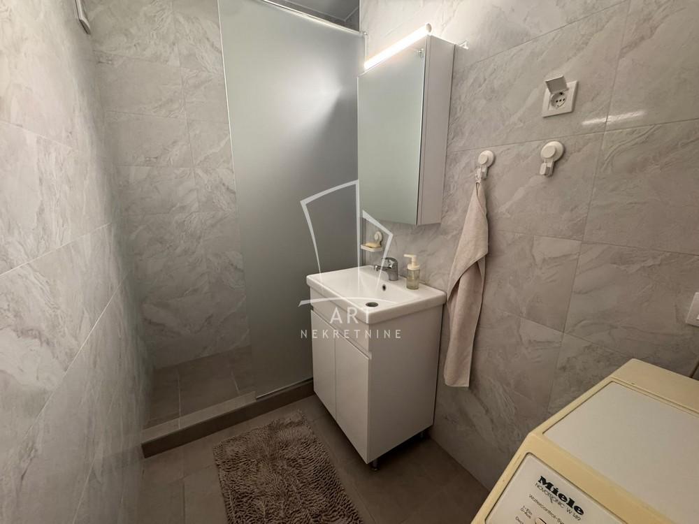 Slika 7 - Cara Nikolaja II, Trosoban stan za izdavanje, 77m2, 800€