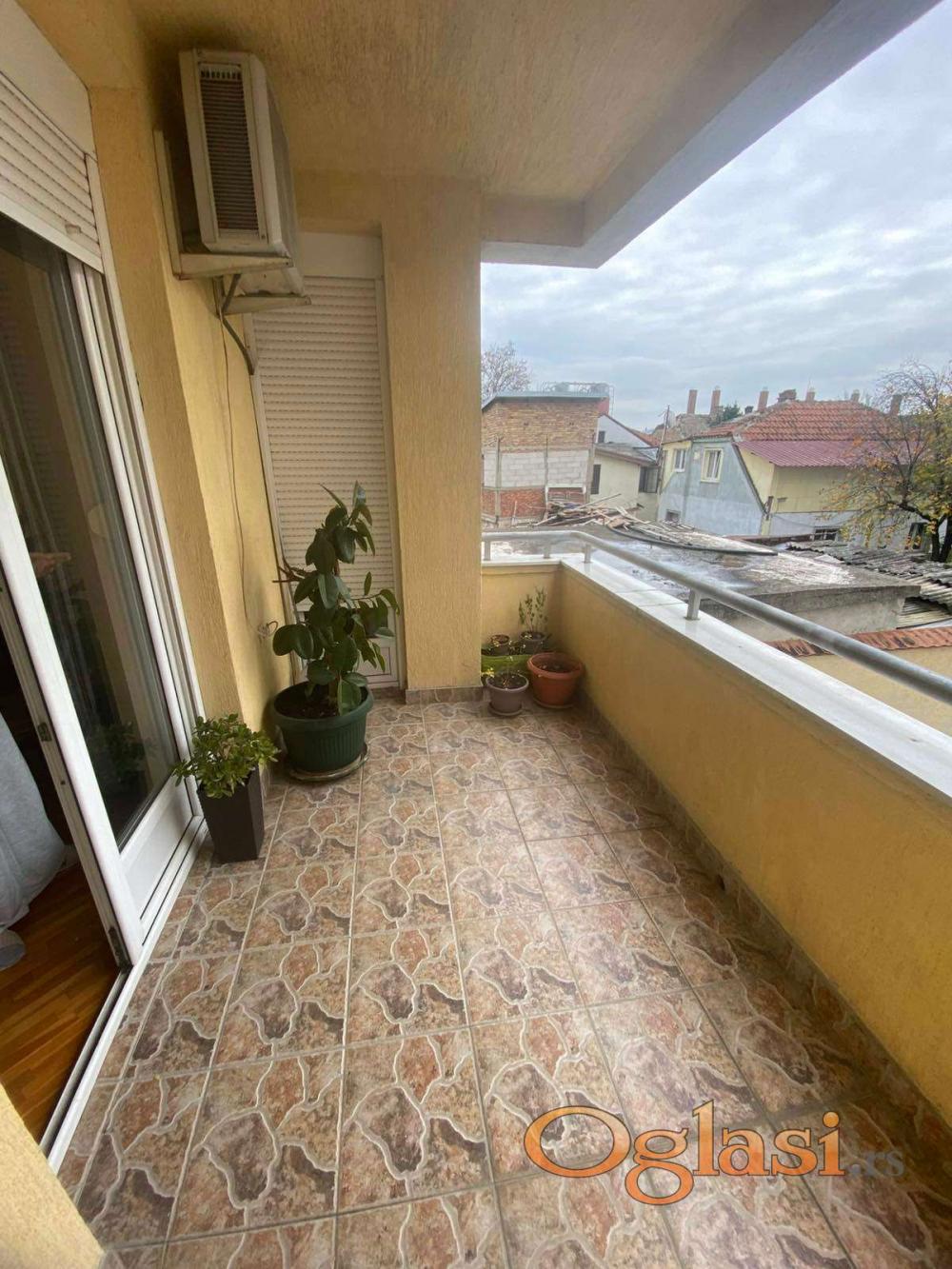 Slika 8 - Prvomajska, Trosoban stan za izdavanje, 85m2, 600€