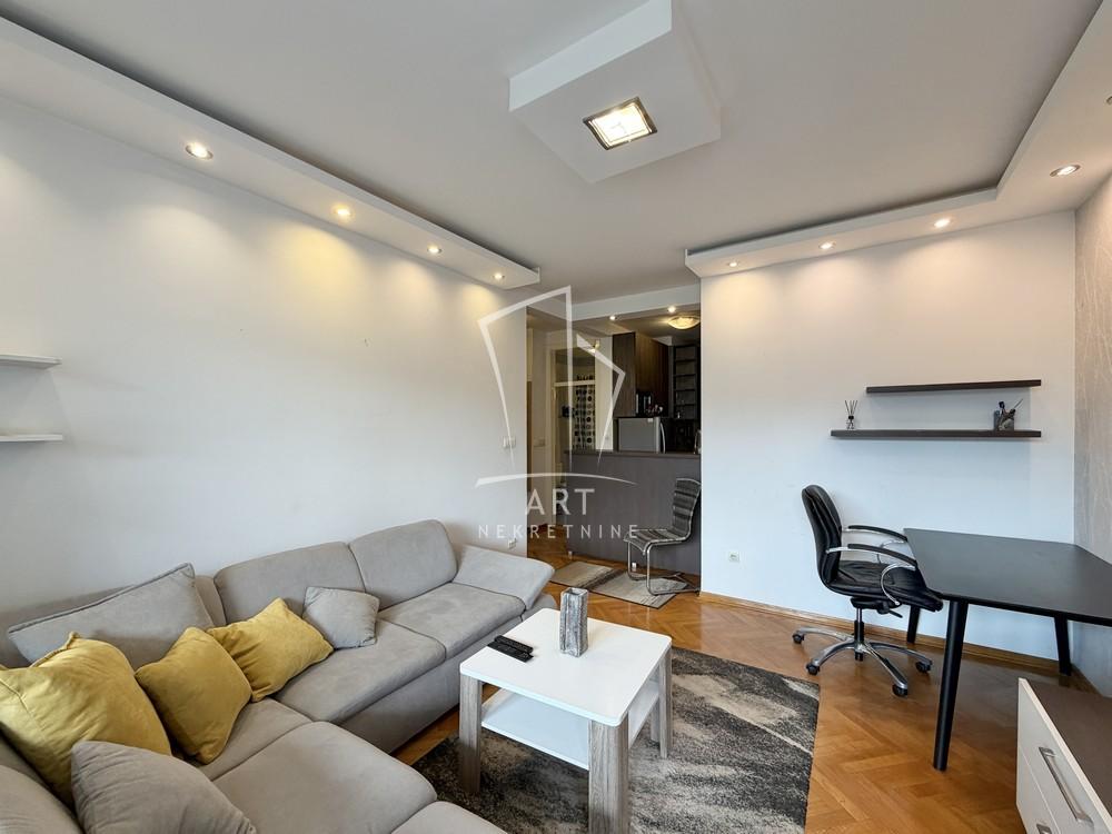 Slika 2 - Antifašističke borbe, Dvosoban stan za izdavanje, 43m2, 650€