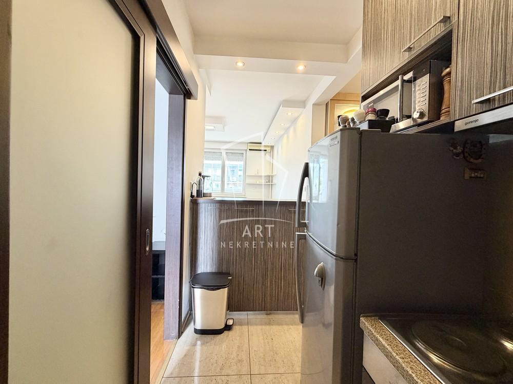 Slika 4 - Antifašističke borbe, Dvosoban stan za izdavanje, 43m2, 650€