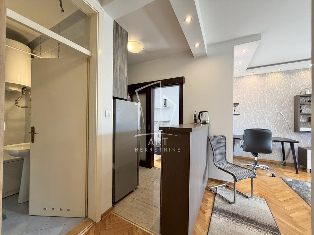 Slika 6 - Antifašističke borbe, Dvosoban stan za izdavanje, 43m2, 650€