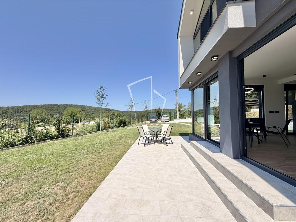 Slika 9 - Veljka Vujičića,  Kuća na prodaju, 98m2, 260.000€