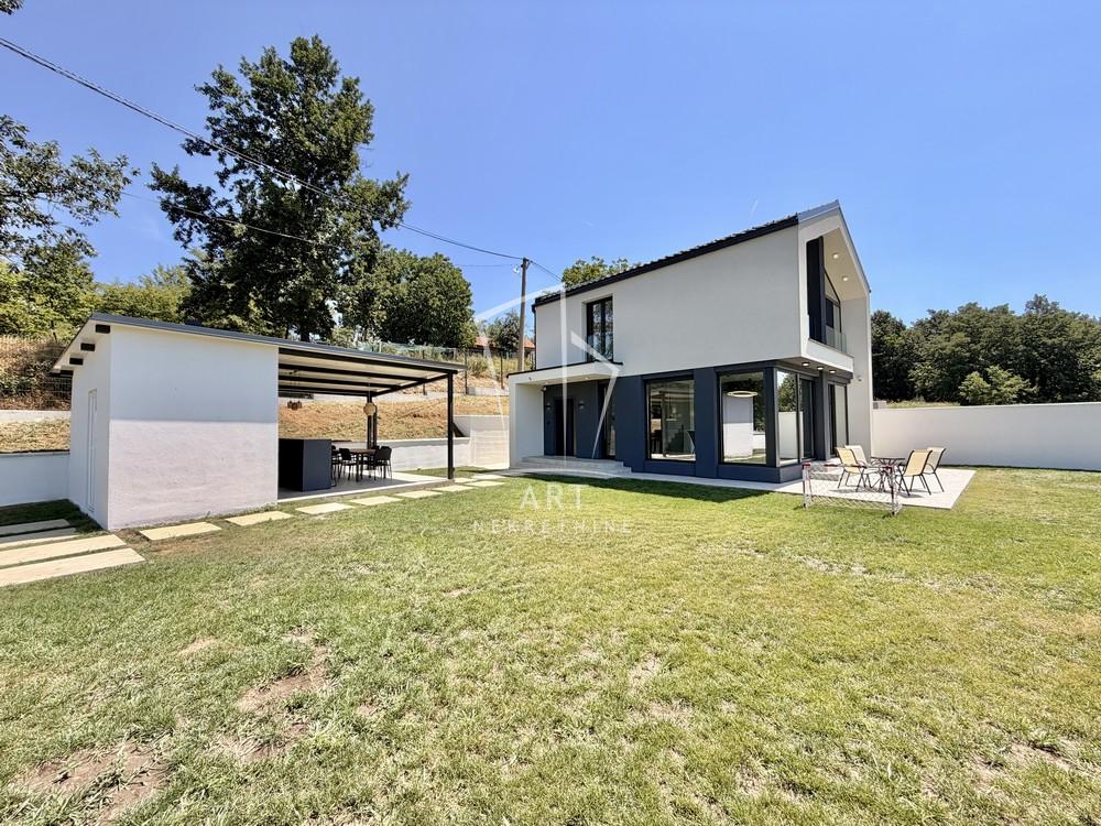 Slika 11 - Veljka Vujičića,  Kuća na prodaju, 98m2, 260.000€