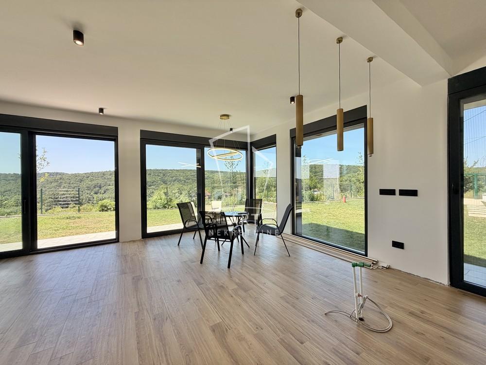 Slika 1 - Veljka Vujičića,  Kuća na prodaju, 98m2, 260.000€