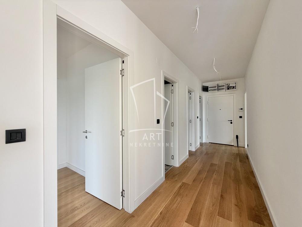 Slika 11 - Jove Ilića,  Stan na prodaju, 220m2, 907.500€