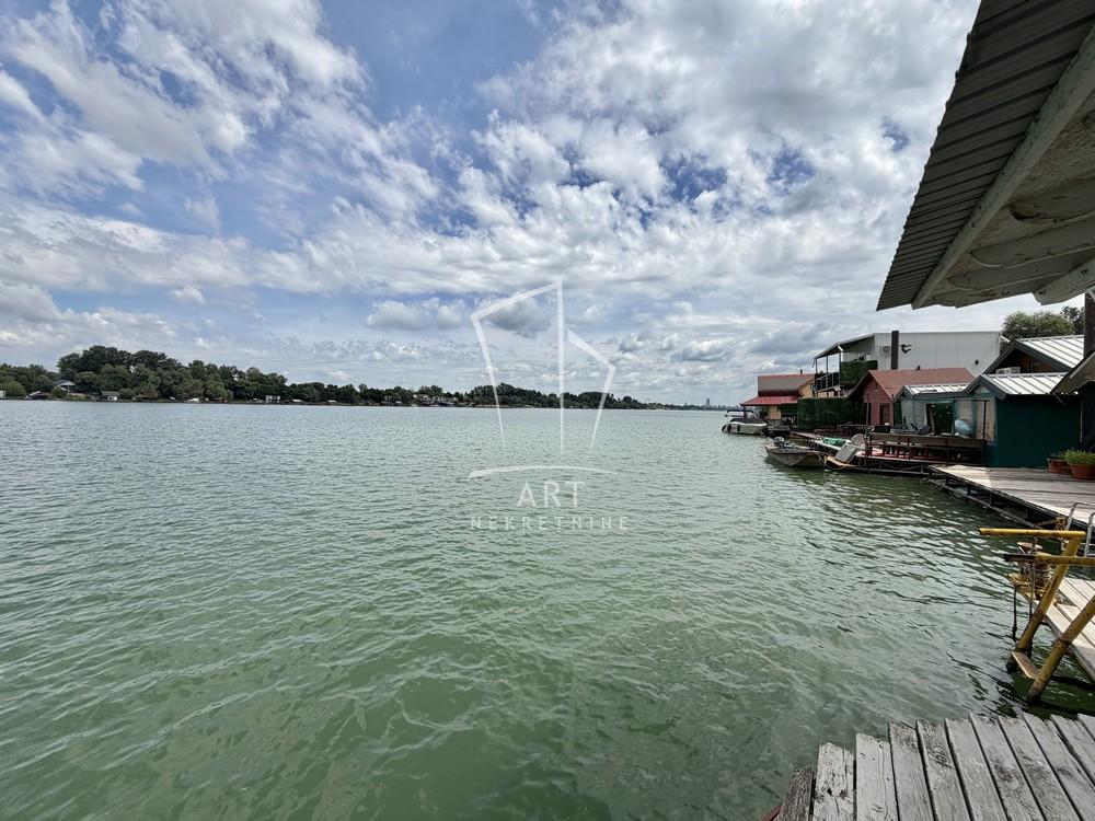 Slika 1 - Obrenovački put,  Kuća na prodaju, 135m2, 65.000€