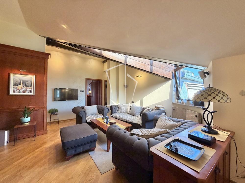 Slika 2 - Ustanička, Četvorosoban stan na prodaju, 78m2, 305.000€