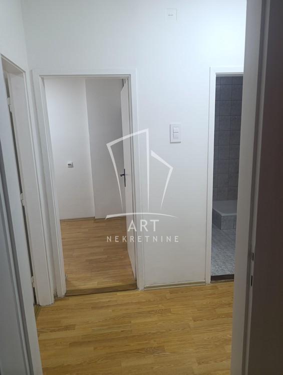 Slika 4 - Bulevar Mihajla Pupina,  Lokal za izdavanje, 42m2, 600€