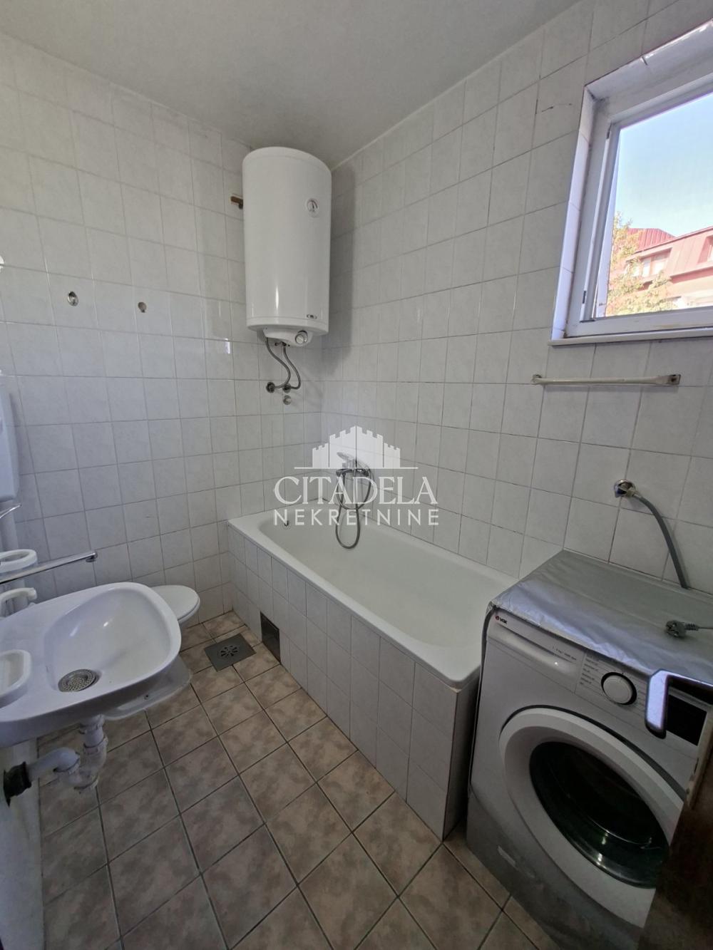 Slika 8 - 17. oktobra, Jednoiposoban stan za izdavanje, 38m2, 350€