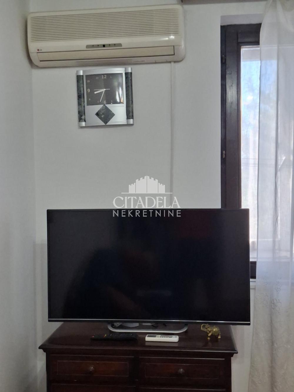 Slika 2 - 17. oktobra, Jednoiposoban stan za izdavanje, 38m2, 350€