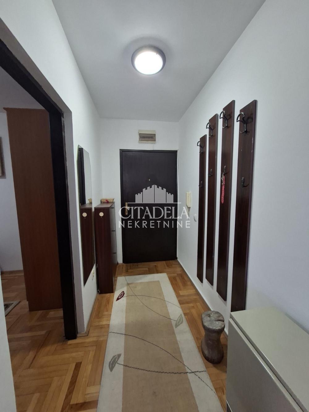 Slika 3 - 17. oktobra, Jednoiposoban stan za izdavanje, 38m2, 350€