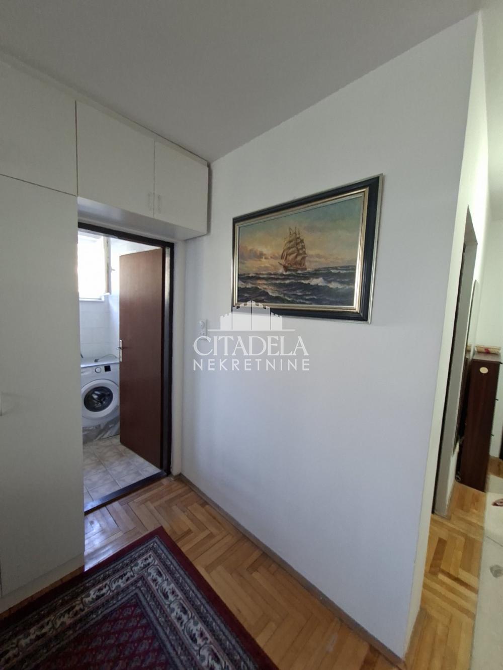 Slika 4 - 17. oktobra, Jednoiposoban stan za izdavanje, 38m2, 350€