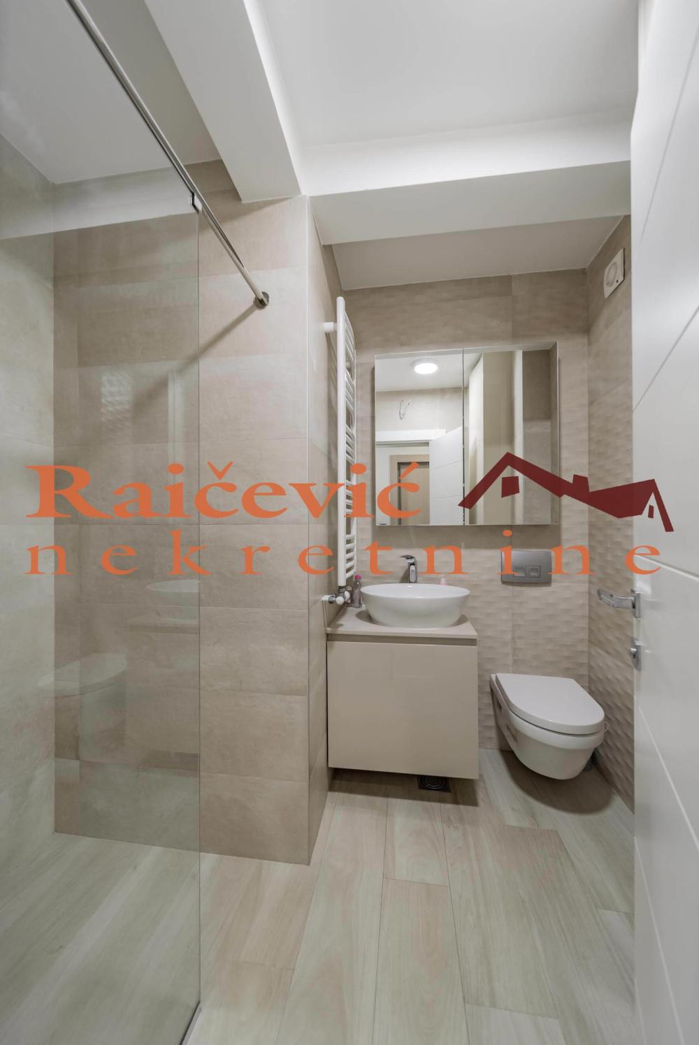 Slika 8 - Radojke Lakic, Dvosoban stan na prodaju, 50m2, 220.000€