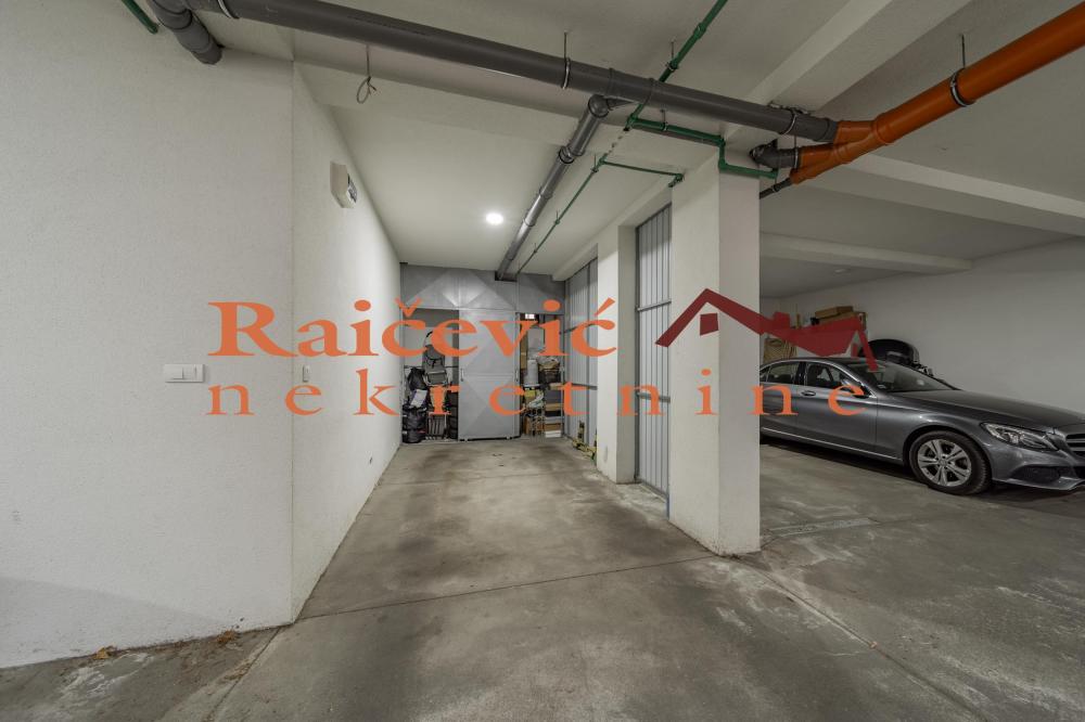 Slika 11 - Radojke Lakic, Dvosoban stan na prodaju, 50m2, 220.000€