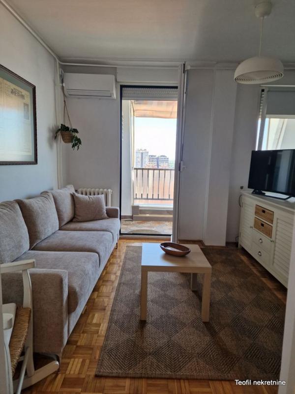 Slika 1 - Mike Alasa, Jednosoban stan za izdavanje, 33m2, 650€