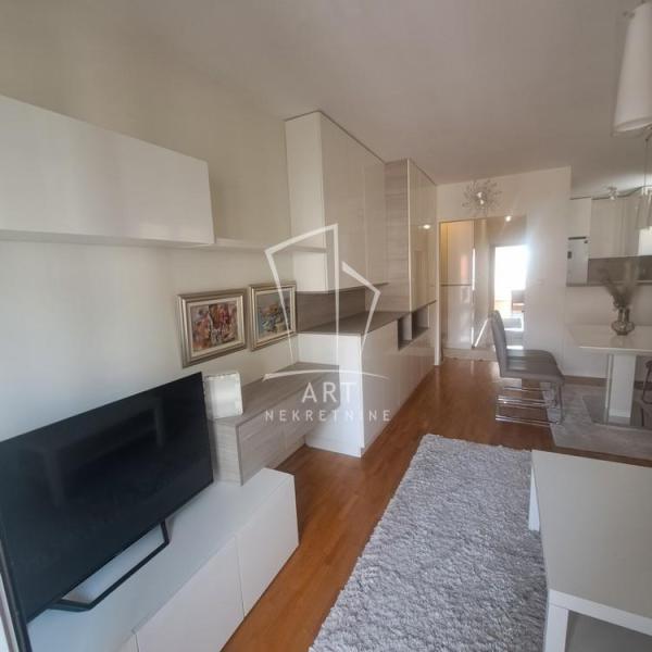 Glavna slika -Gospodara Vučića, Dvosoban stan za izdavanje, 55m2, 750€