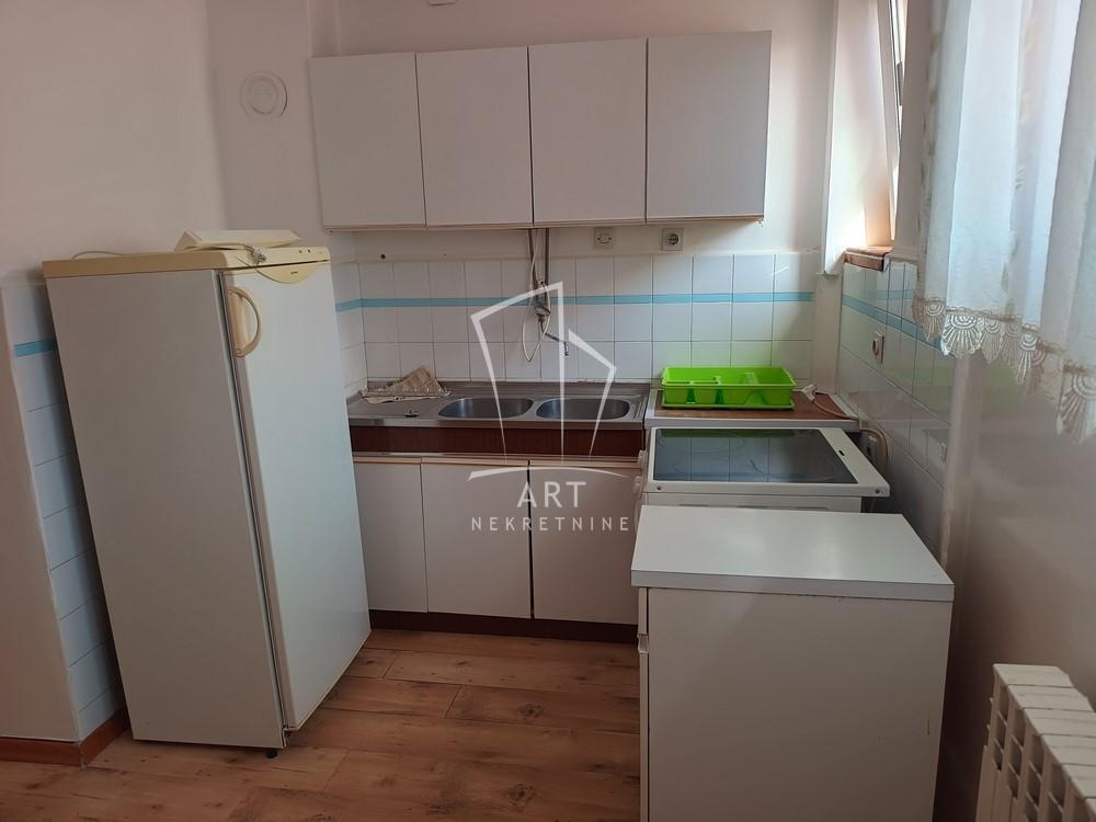 Slika 4 - Kružna, Trosoban stan za izdavanje, 95m2, 400€