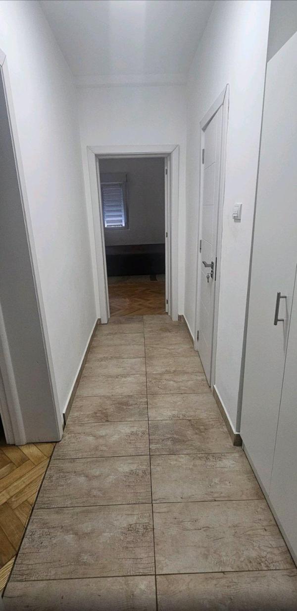 Slika 5 - Filipa Višnjića, Dvosoban stan za izdavanje, 60m2, 600€