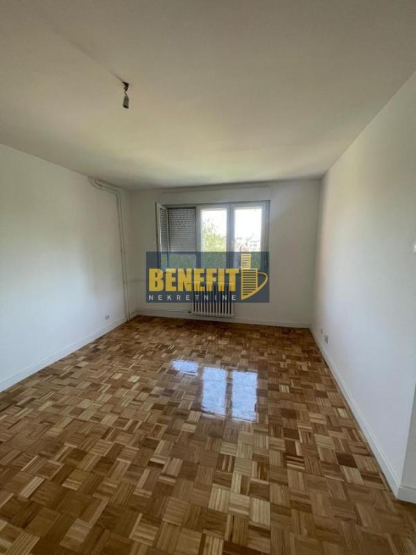 Glavna slika -Trosoban stan na prodaju, 77m2, 275.000€