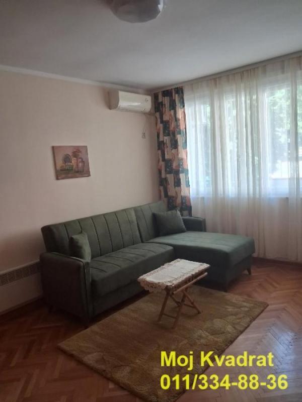 Glavna slika -Dvosoban stan za izdavanje, 52m2, 450€