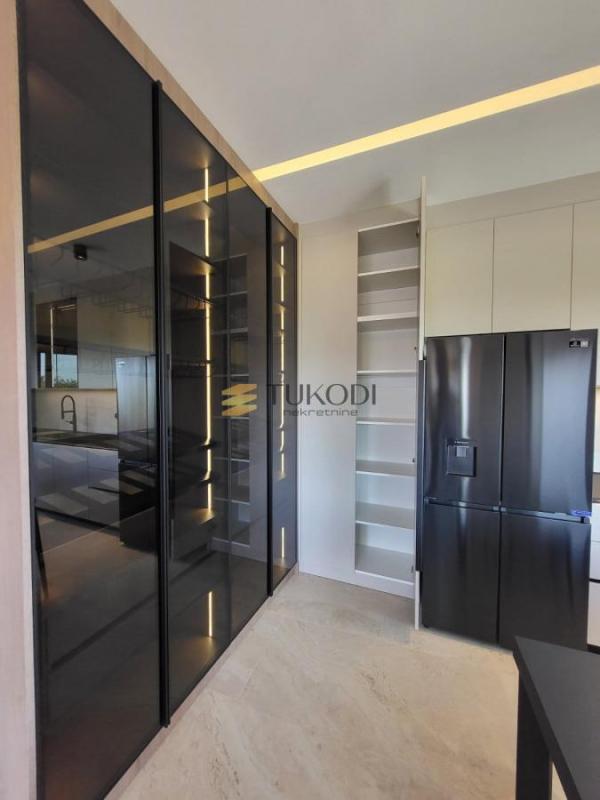 Slika 11 - Trosoban stan za izdavanje, 82m2, 1.500€