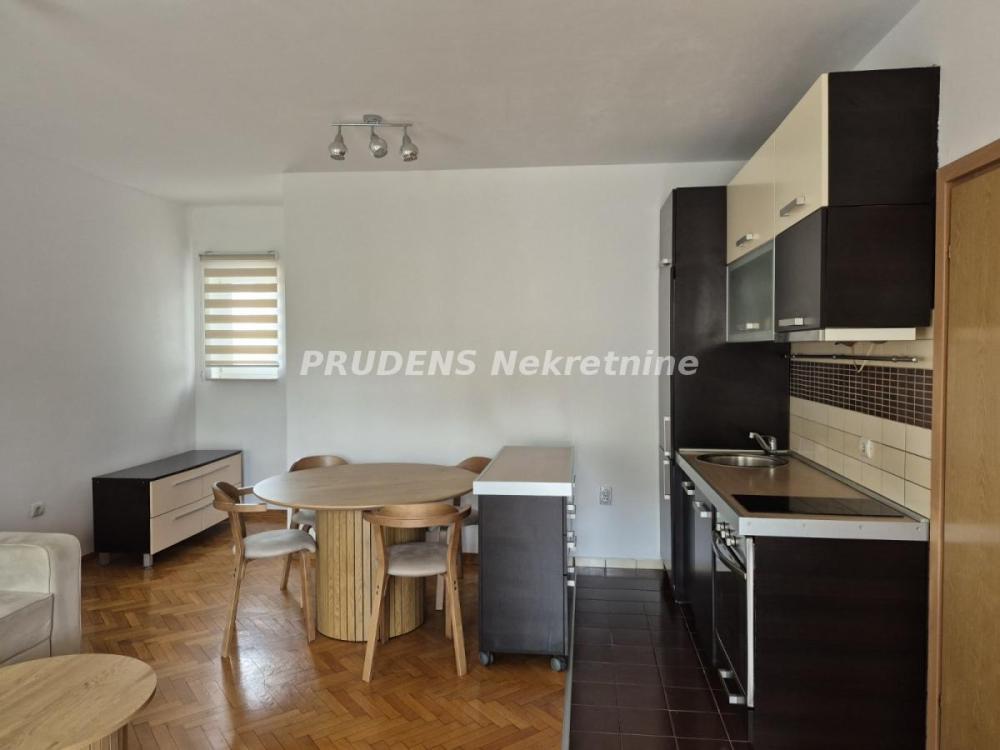 Slika 3 - Vojvode Šupljikca, Dvosoban stan za izdavanje, 49m2, 700€