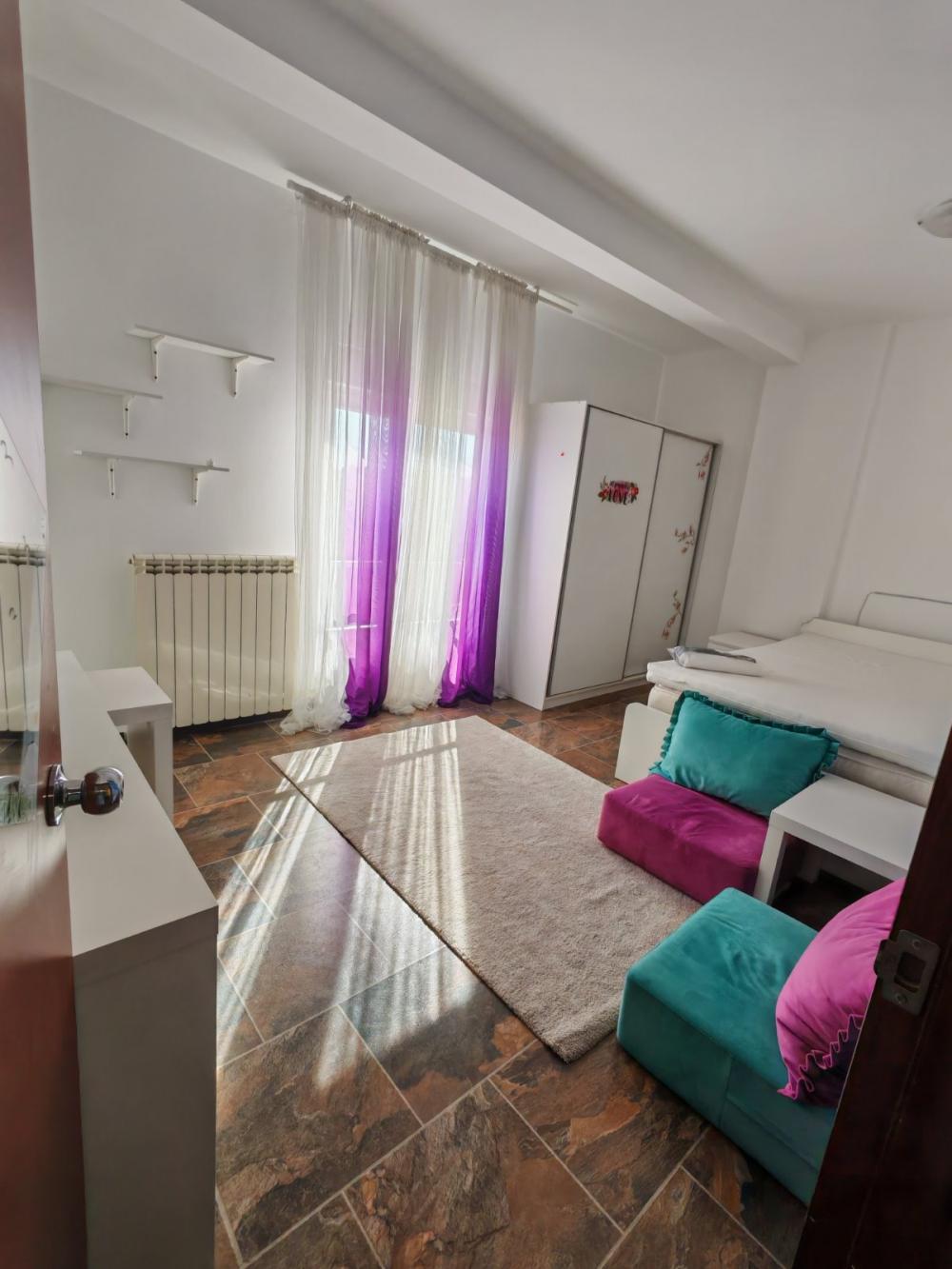 Slika 4 - Hablova, Četvorosoban stan za izdavanje, 120m2, 800€