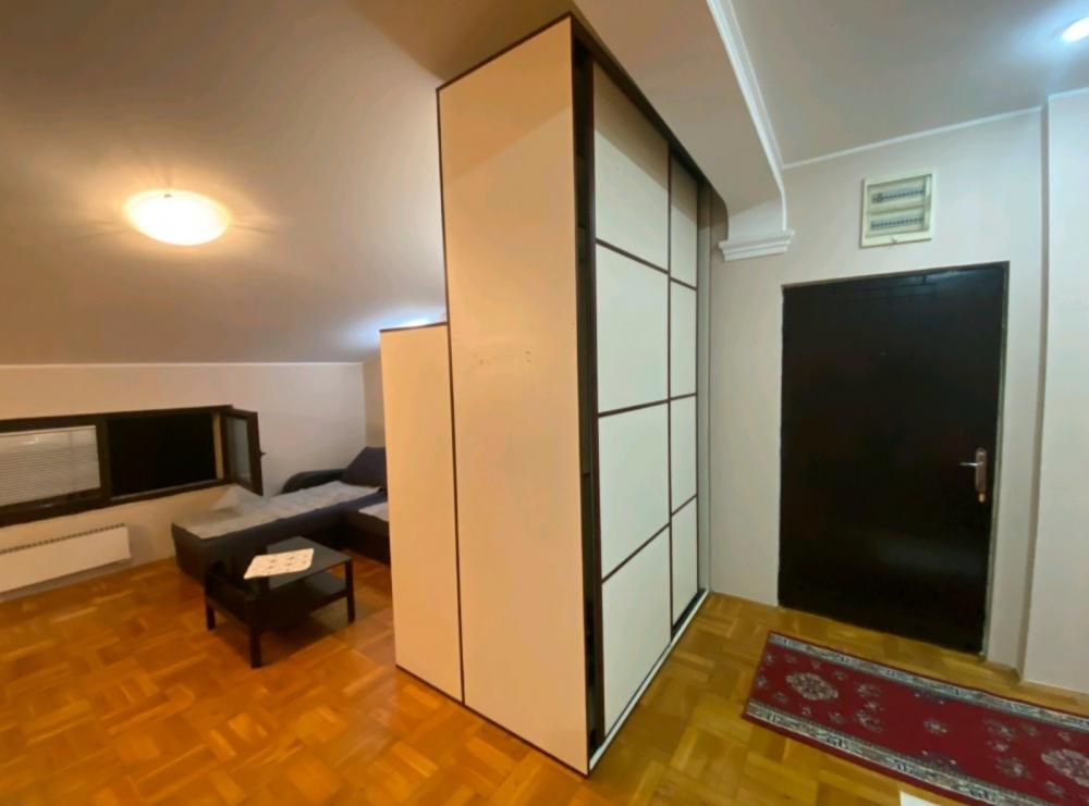 Slika 3 - Bukureška, Trosoban stan za izdavanje, 80m2, 650€