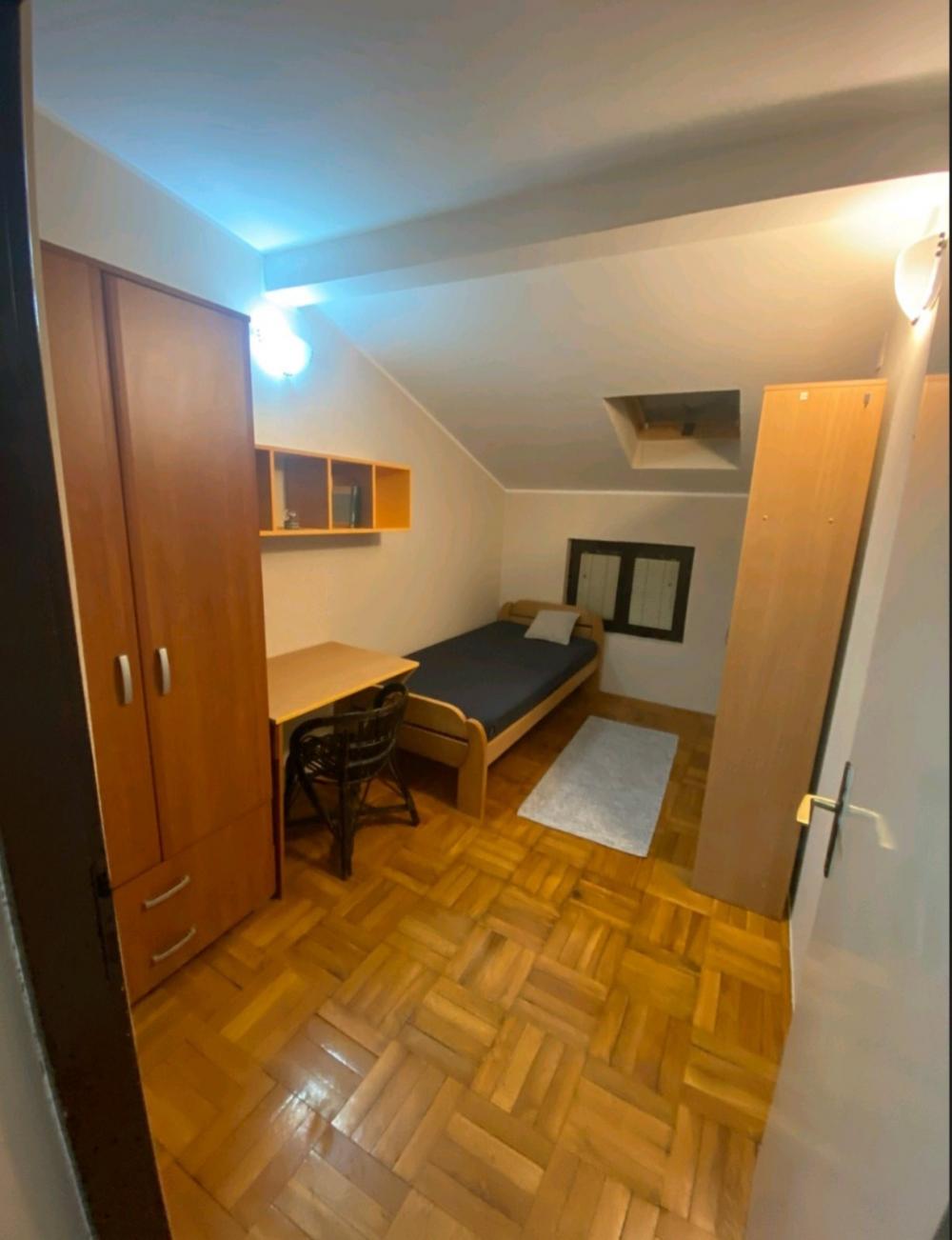 Slika 5 - Bukureška, Trosoban stan za izdavanje, 80m2, 650€