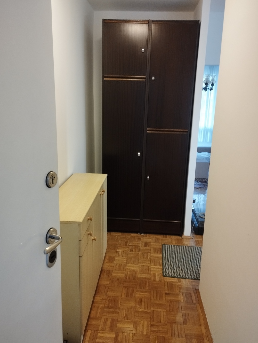 Slika 1 - Omladinskih brigada, Dvoiposoban stan za izdavanje, 72m2, 700€