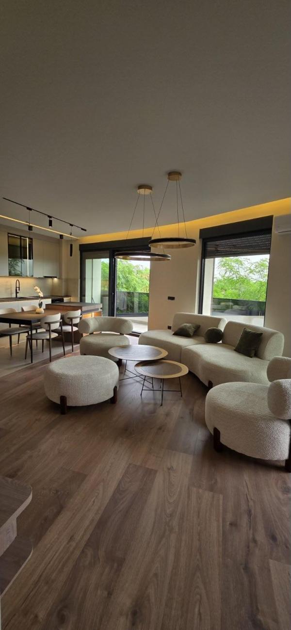 Slika 2 - Koste Trifkovića, Trosoban stan za izdavanje, 82m2, 1.500€