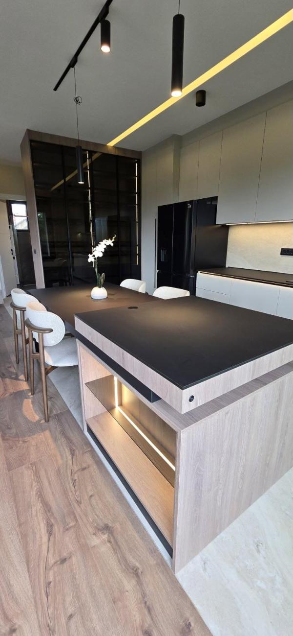 Slika 3 - Koste Trifkovića, Trosoban stan za izdavanje, 82m2, 1.500€