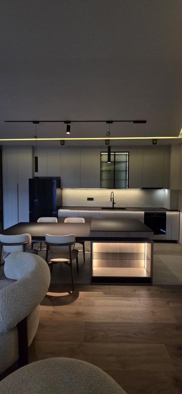 Slika 4 - Koste Trifkovića, Trosoban stan za izdavanje, 82m2, 1.500€