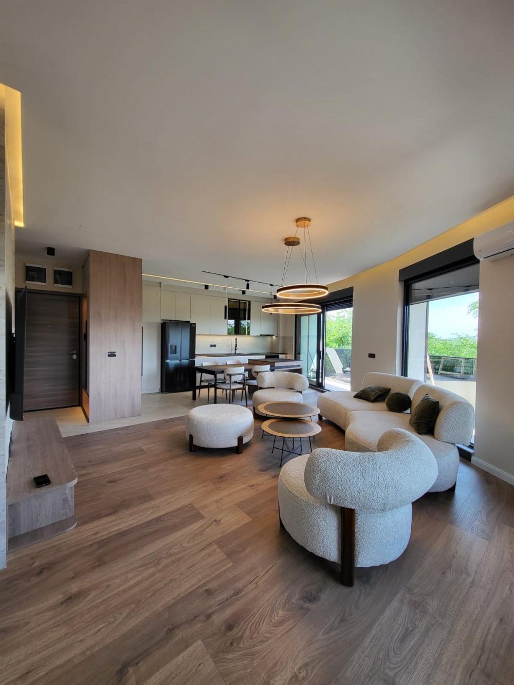 Glavna slika -Koste Trifkovića, Trosoban stan za izdavanje, 82m2, 1.500€