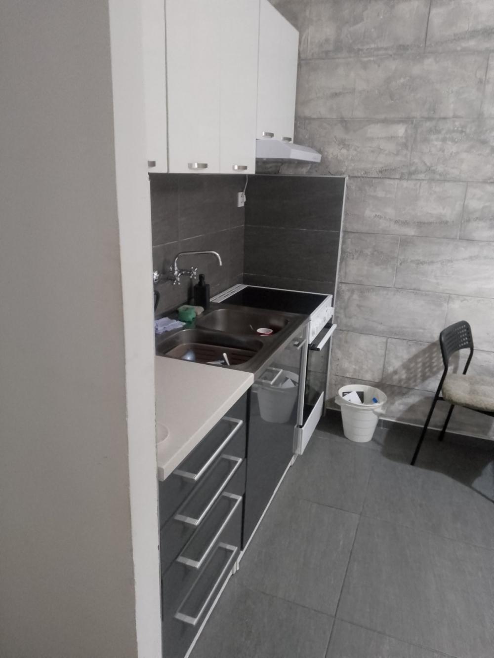Slika 3 - Južni Bulevar, Trosoban stan za izdavanje, 77m2, 900€
