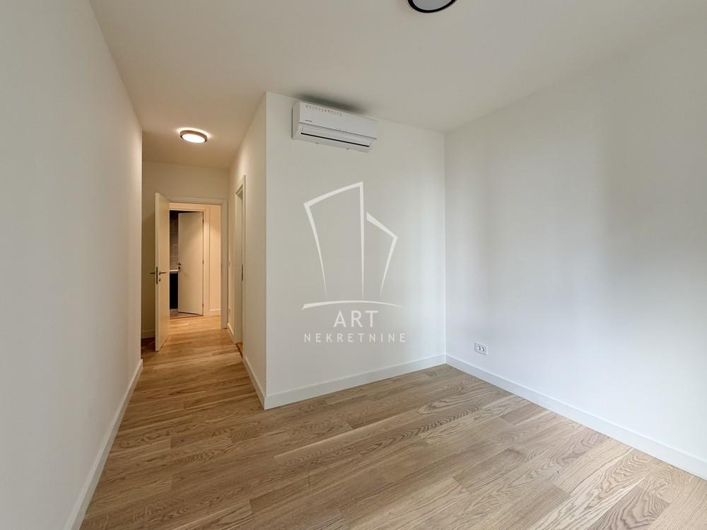 Slika 5 - Luke Ćelovića Trebinjca, Trosoban stan za izdavanje, 94m2, 1.700€