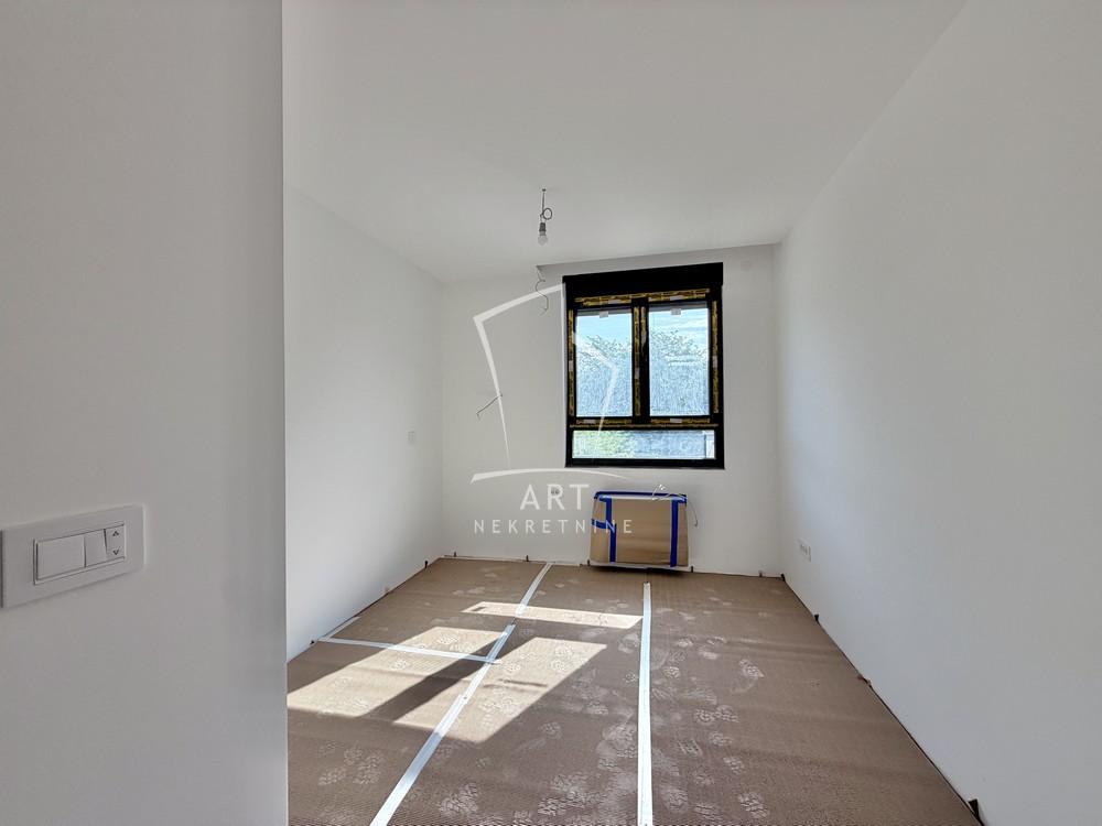 Slika 5 - Pere Velimirovića, Četvorosoban stan na prodaju, 128m2, 436.480€