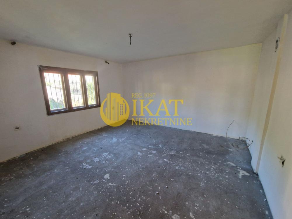 Slika 3 - Svetosavska,  Kuća na prodaju, 105m2, 50.000€