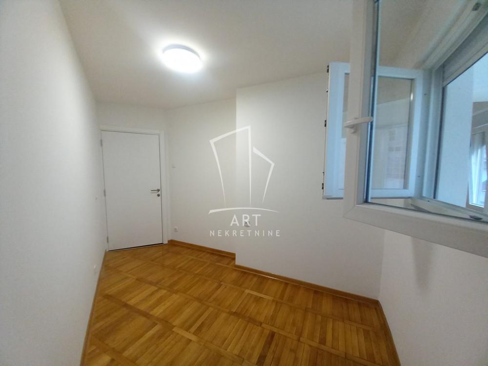 Slika 2 - Skadarska, Dvosoban stan za izdavanje, 37m2, 700€