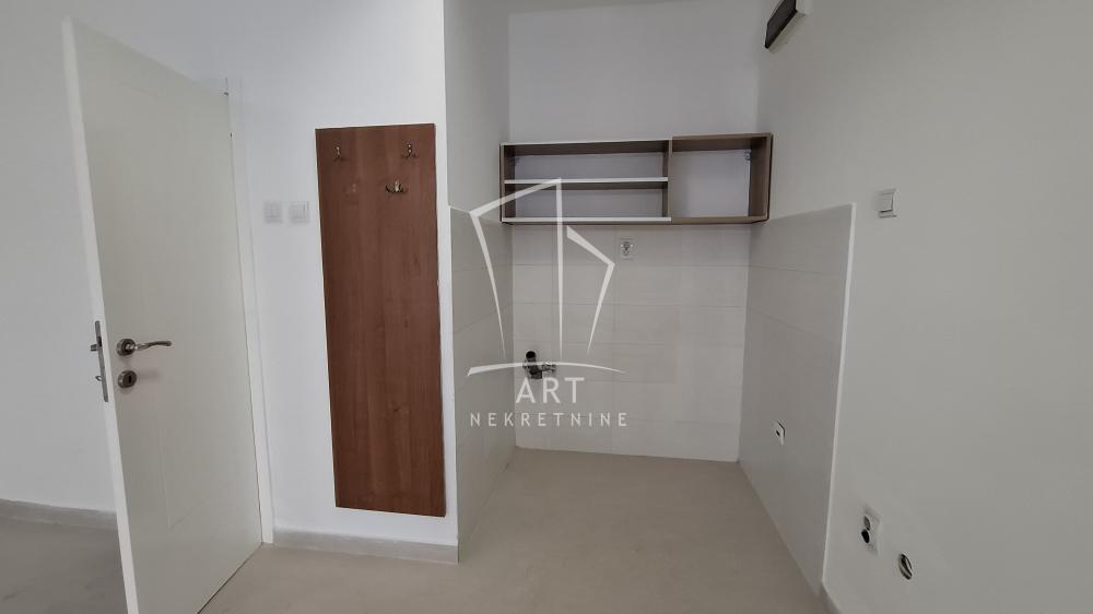 Slika 3 - Šumatovačka,  Lokal za izdavanje, 24m2, 600€