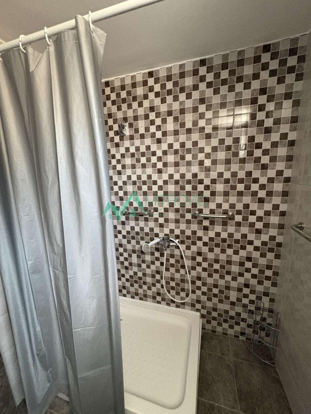 Slika 8 - Četvorosoban stan za izdavanje, 126m2, 500€